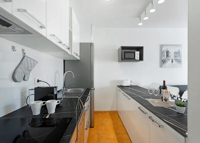 Ocean Park 311 אדחה